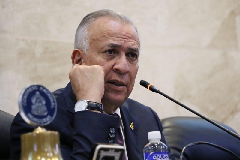 Oliva plantea una cuarta urna para reglamentar reelección presidencial en las generales