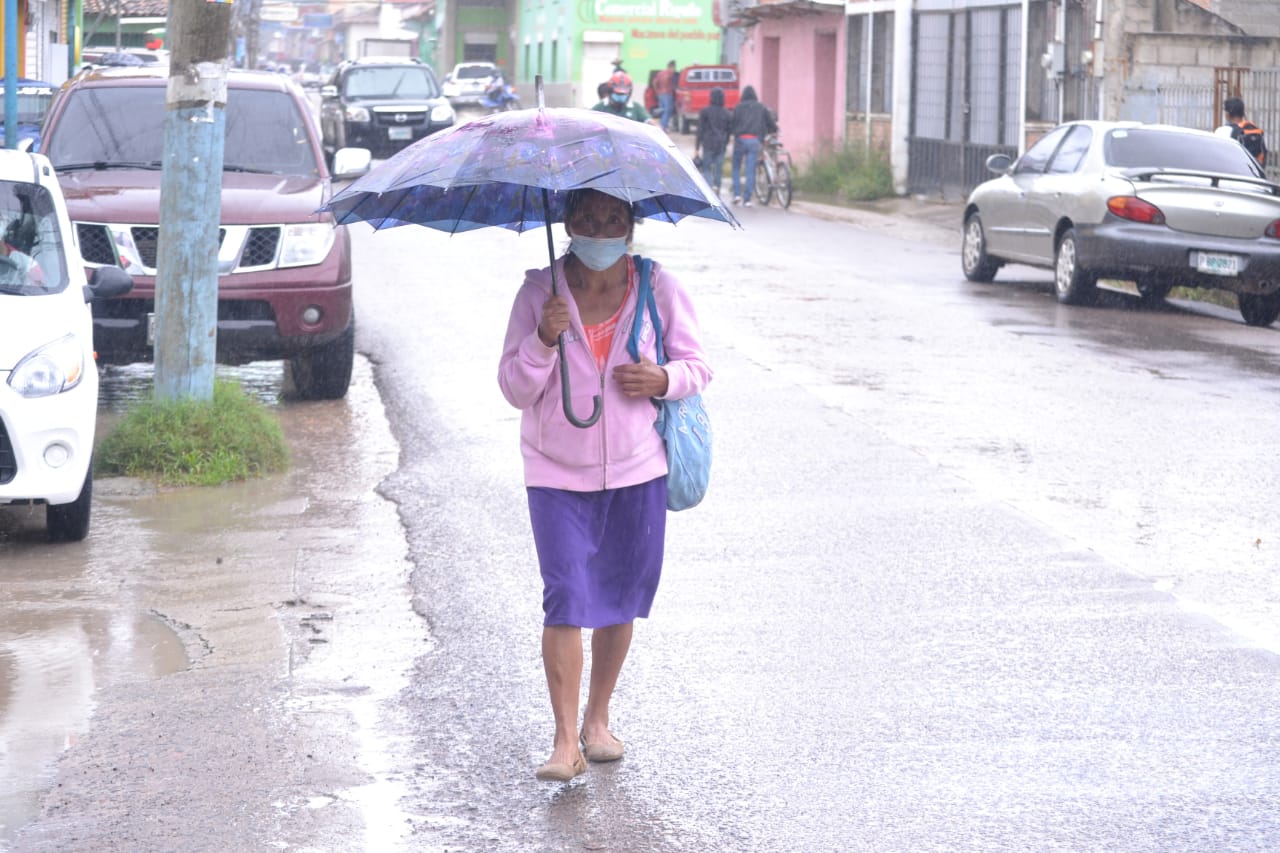 Ingreso de humedad dejaría lluvias en el occidente del país
