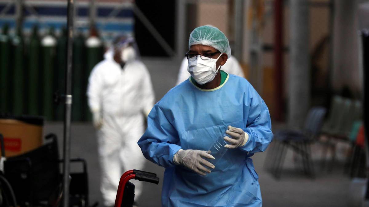 Al menos 17 muertes por sospecha de coronavirus reportan hospitales públicos