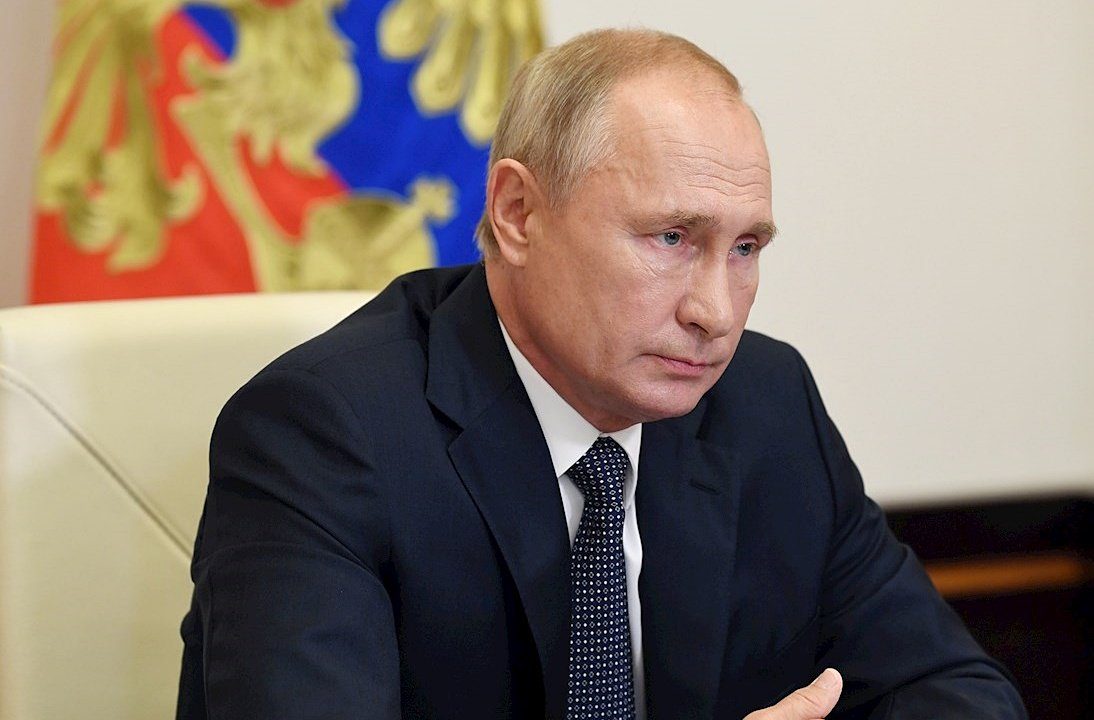 Putin se apropia de las acciones en Rusia del grupo francés Danone y de una cervecera danesa