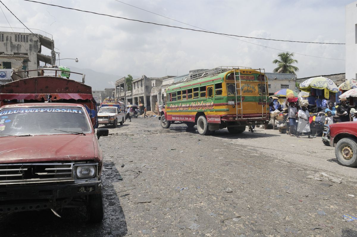 Choque entre buses deja 21 muertos, 30 heridos en Haití
