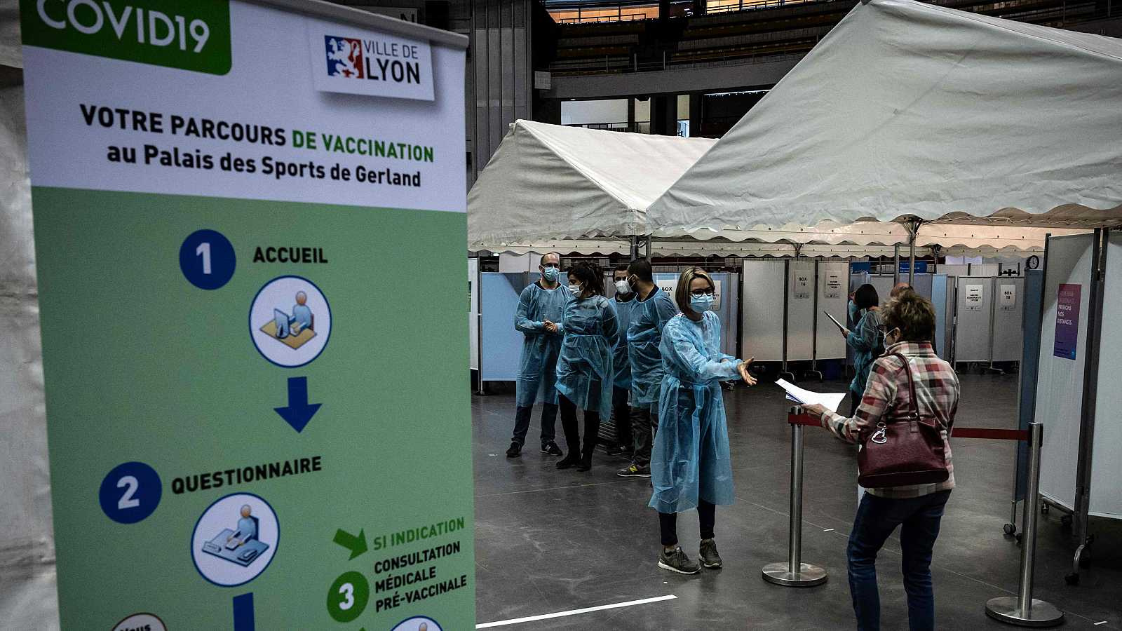 Francia comenzará a vacunar el 15 de junio a todos los mayores de 18 años