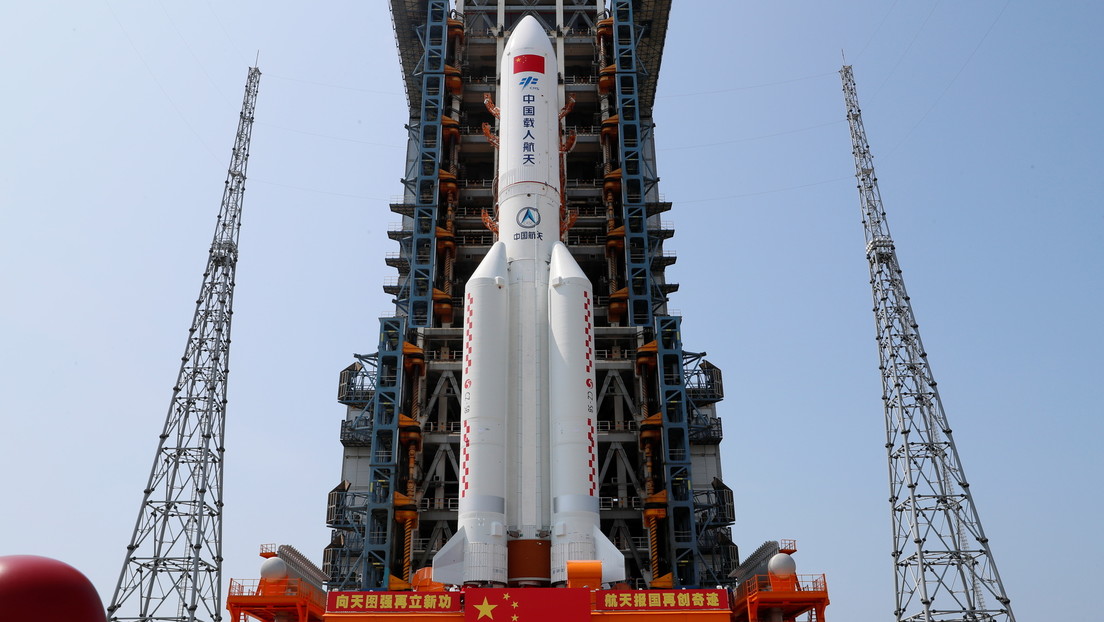 Comando Espacial de EE.UU. rastrea cohete chino que amenaza con caer fuera de control sobre la Tierra