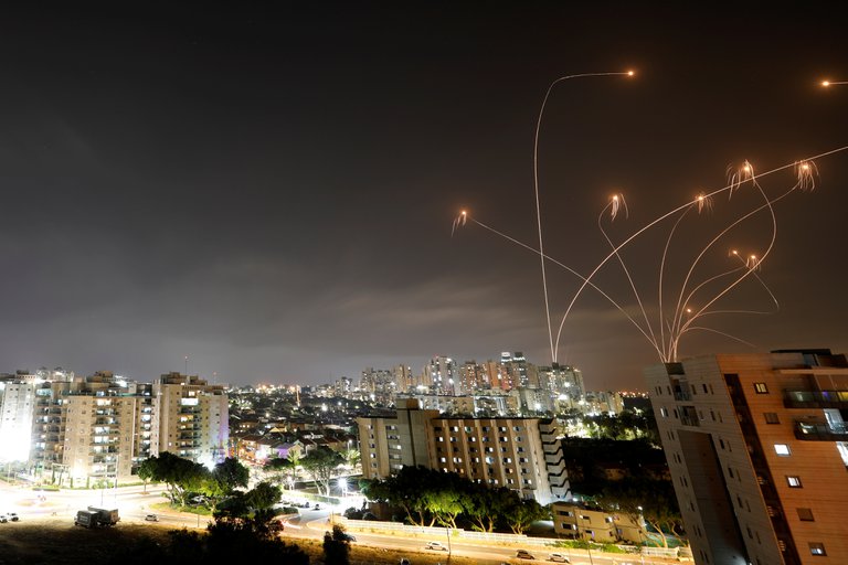 EEUU, Alemania y el Reino Unido condenaron el lanzamiento de misiles de Hamas hacia Israel