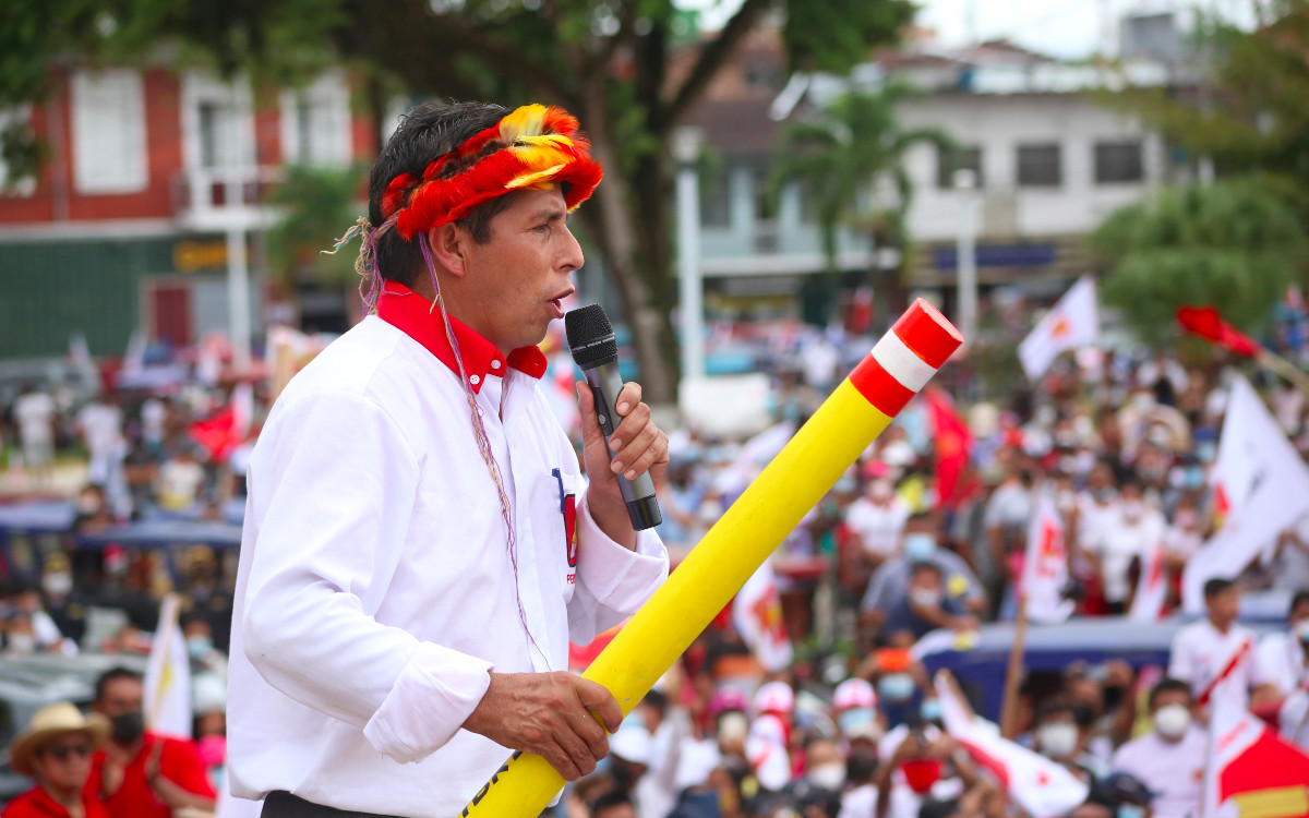Candidato a la presidencia de Perú está bajo investigación preliminar de la Fiscalía
