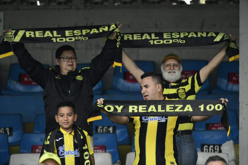 Vuelven aficionados a los estadios, Real España – Motagua se jugará con público