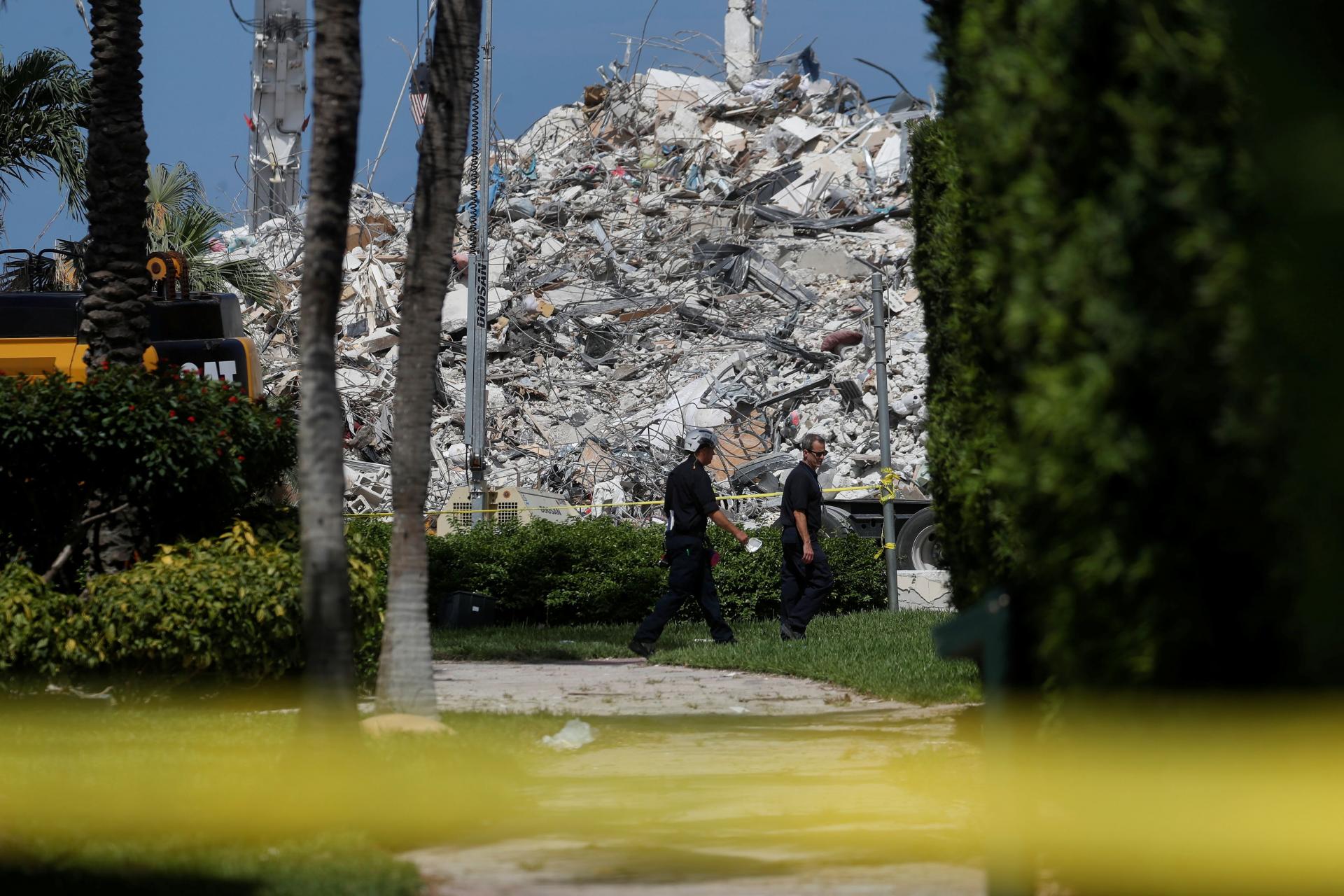 Sube a 94 la cifra de víctimas mortales en el derrumbe del edificio en Miami