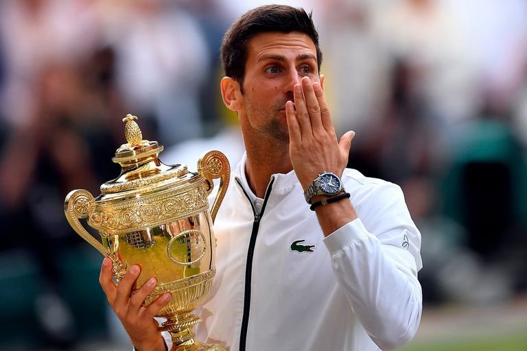 Djokovic se coronó campeón en Wimbledon y empata récord de Federer y Nadal