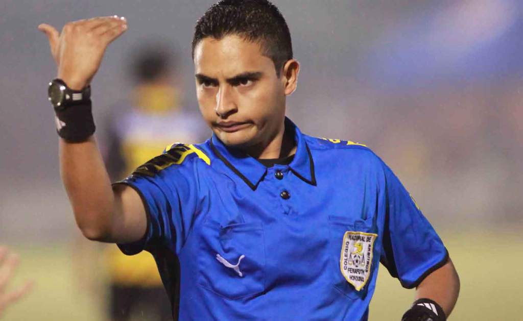 Árbitro Said Martínez primer central hondureño que arbitrará una final de Copa Oro