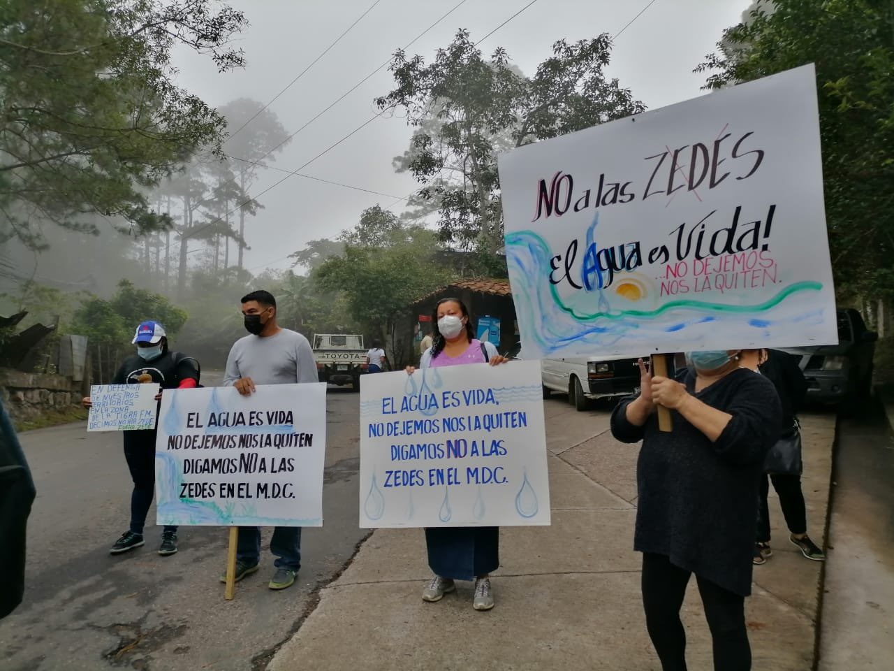 Pobladores de El Hatillo «protestan» contra las ZEDE y piden un cabildo abierto