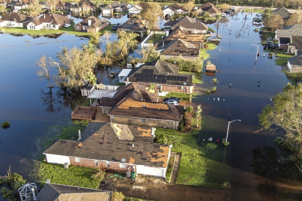 El huracán Ida deja destrozos, inundaciones y al menos cuatro muertos en Estados Unidos