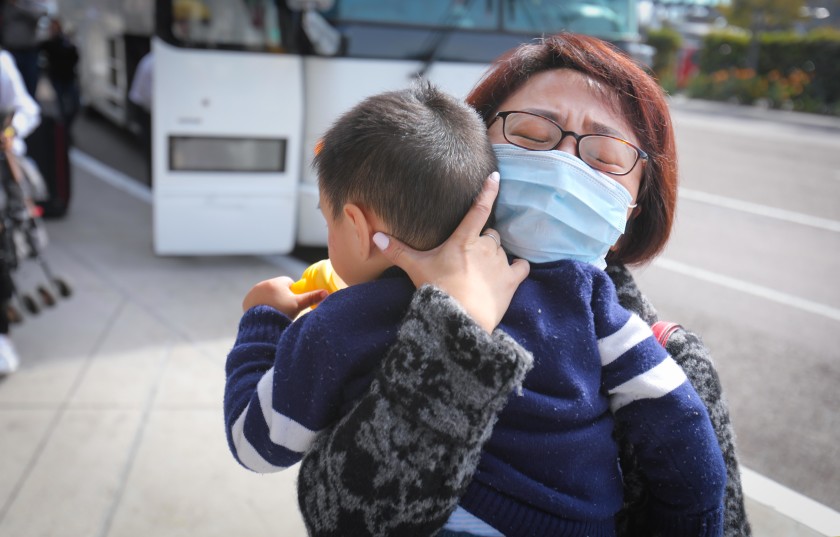 Estudio pronostica que el COVID-19 podría convertirse en un simple resfrío que afectará a los niños