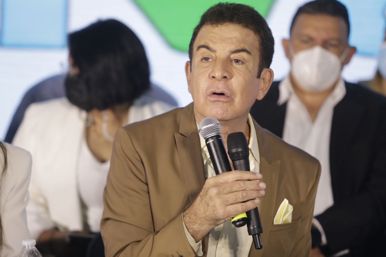 Gobierno busca crear caos para evitar elecciones, según Salvador Nasralla