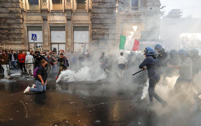 Graves disturbios en Roma durante una manifestación contra el pasaporte Covid-19