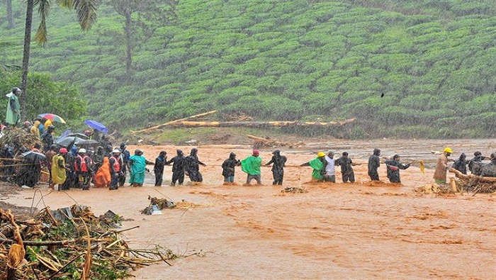 Al menos 43 muertos dejan severas inundaciones en India