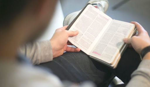 Próxima semana retomarán tema sobre lectura de la Biblia en centros educativos