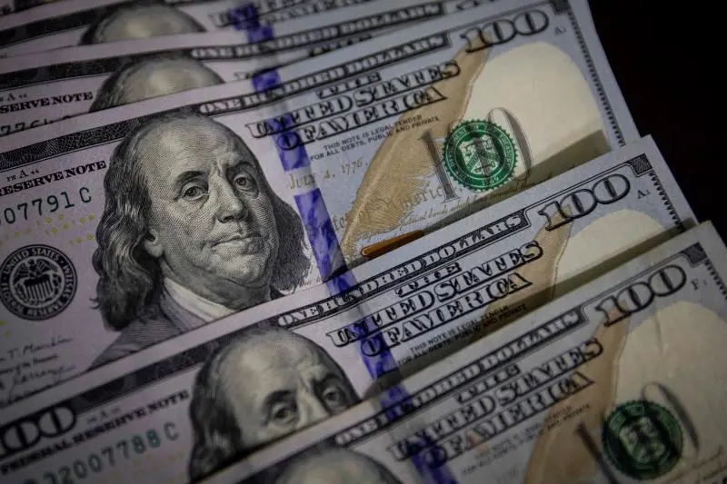 Al hacer uso de divisas sin ningún respaldo podría darse una “fuga de capitales”