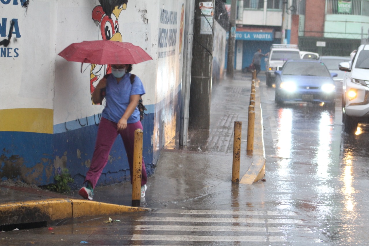 Lluvias débiles y aisladas seguirán afectando el territorio hondureño