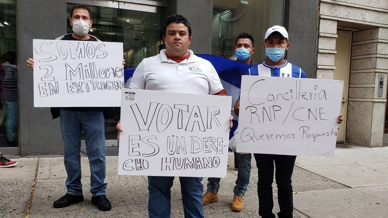 Hondureños en el extranjero, excluidos de los próximos comicios generales