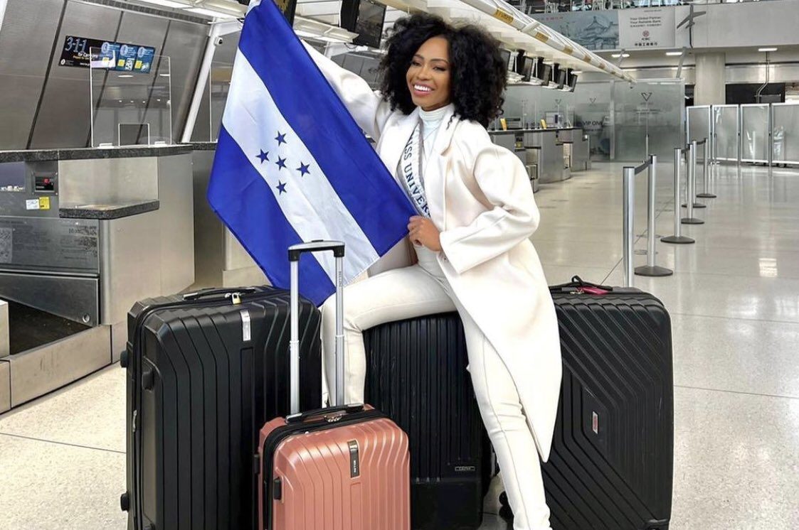 La bella Miss Honduras Universo ya partió hacia Israel para ser parte del certamen