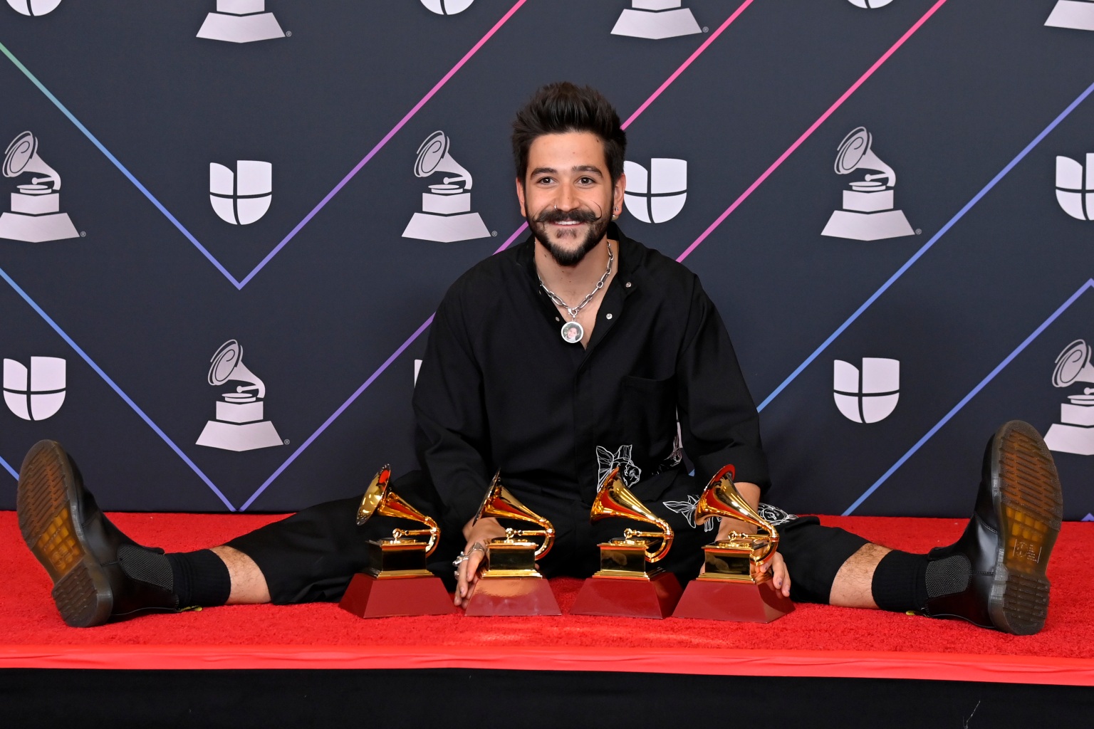 Camilo, el gran ganador de los Grammy Latinos al obtener cuatro estatuillas