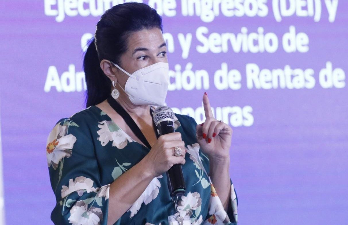 Miriam Guzmán dejó el SAR y fue nombrada como nueva directora del BCH