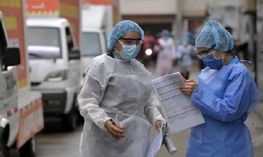 Colombia exige vacuna o prueba anticovid a extranjeros que entren al país