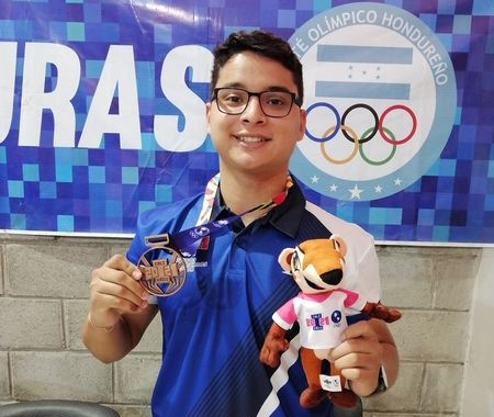 Hondureño Daniel Martínez regresó con medalla de bronce en taekwondo y espera seguir creciendo