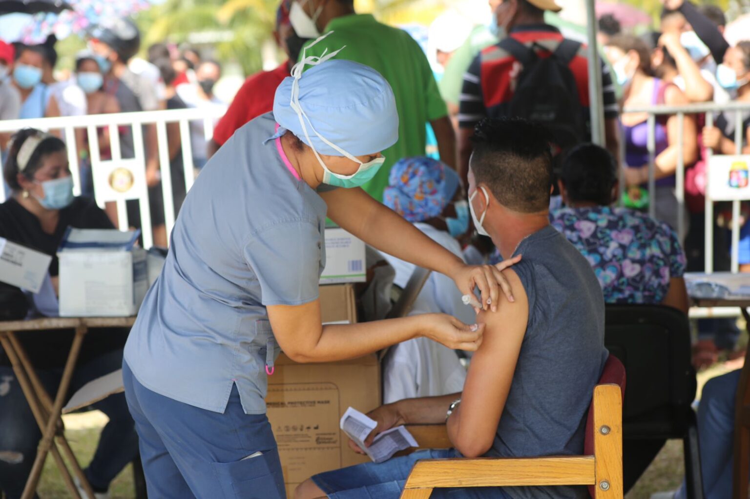 Salud extiende horarios de vacunación contra COVID-19 a partir de este lunes