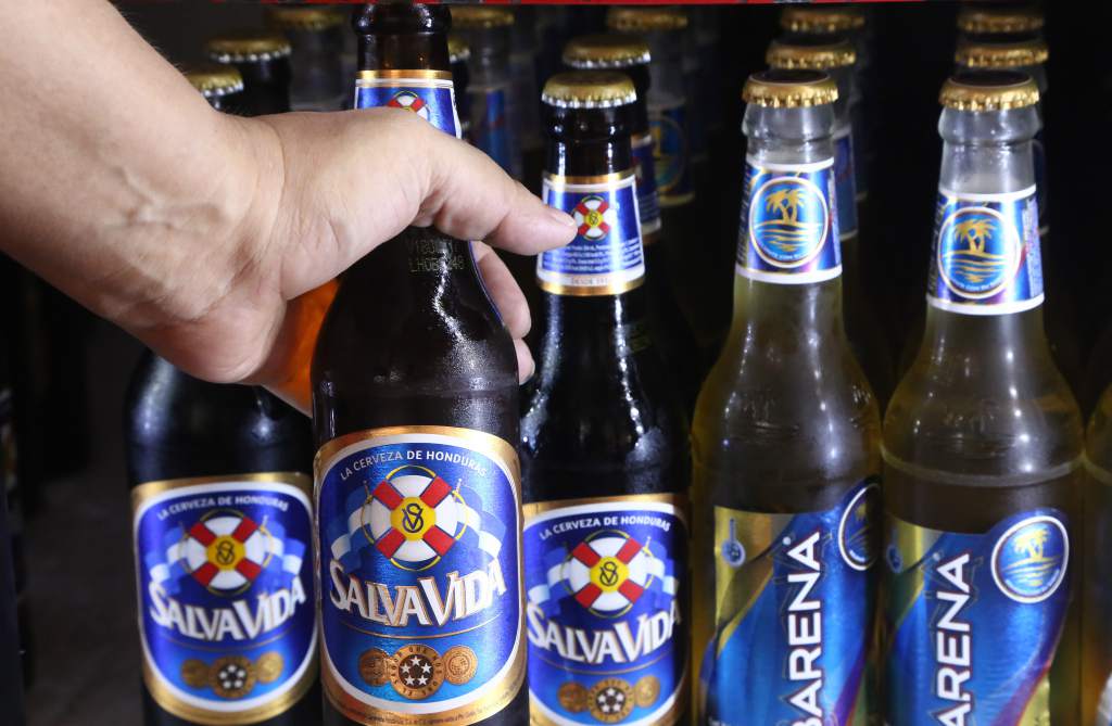 Ihadfa anuncia multas de L.30 mil para quienes vendan bebidas a menores