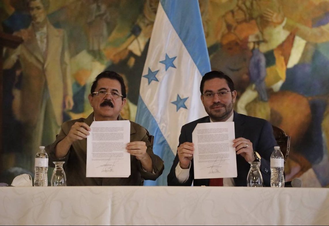 Ponen fin a crisis legislativa con firma de acuerdo y respaldo a Luis Redondo