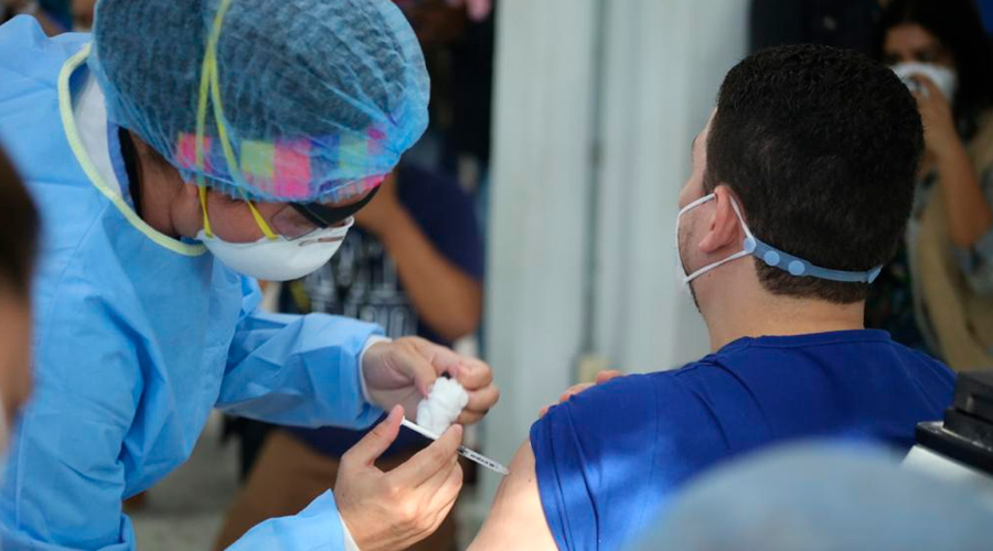 Honduras inicia la aplicación de cuarta vacuna contra COVID-19