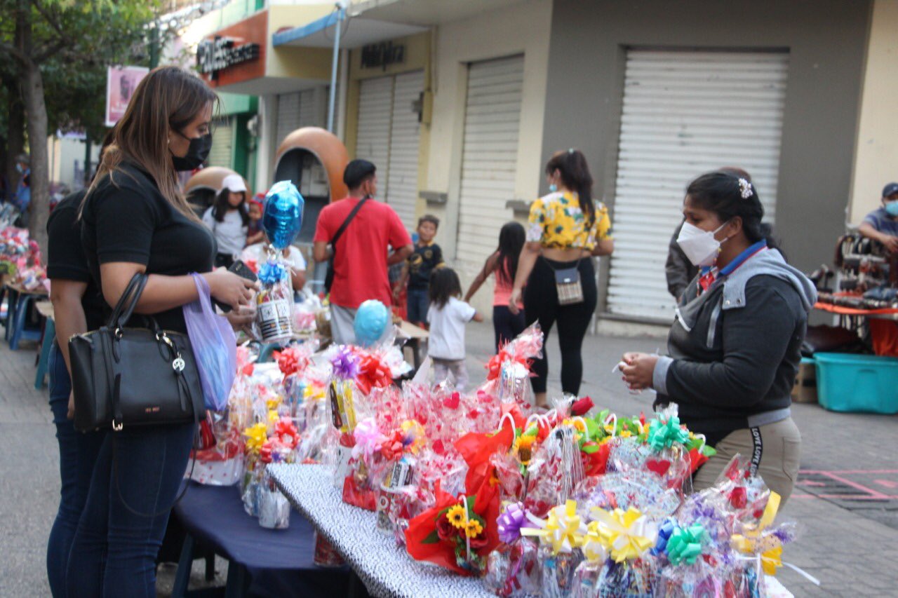 Comerciantes confían en poder recuperar ventas durante el Día de las Madres