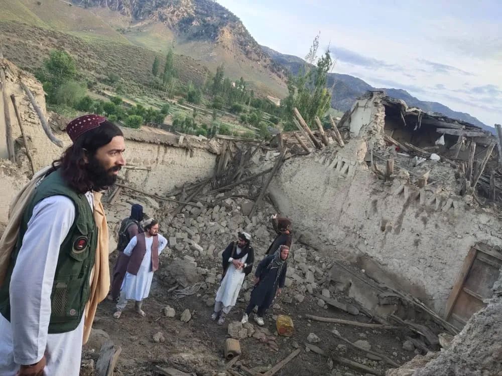 Al menos 1.000 muertos y centenares de heridos tras un potente terremoto en Afganistán