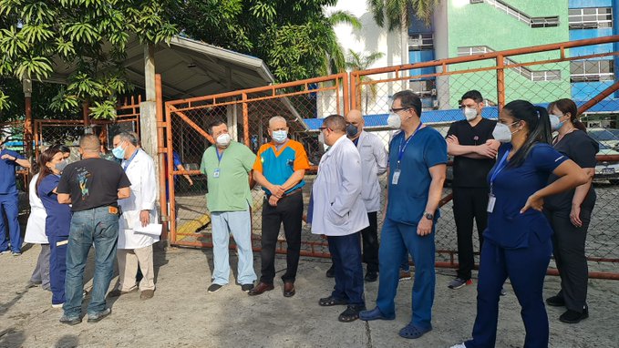 Médicos protestan exigiendo pagos atrasados en Hospital Mario Catarino Rivas