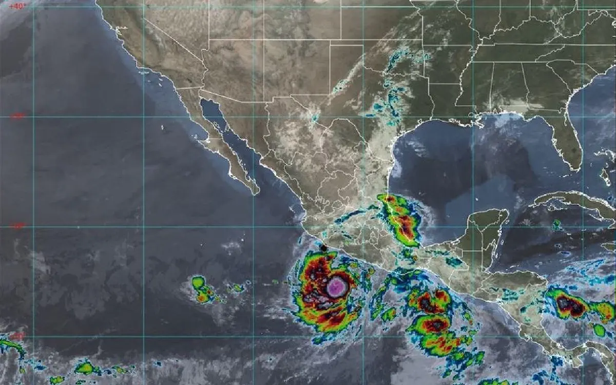 “Blas” se convierte en huracán categoría 1 y pone en alerta parte de México