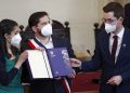 Boric recibe el borrador para nueva Constitución de Chile y convoca al plebiscito del 4 de septiembre