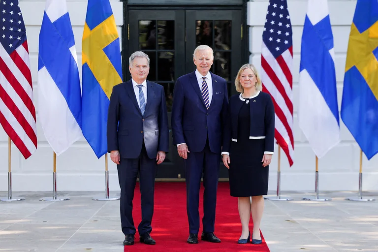 Joe Biden inició el proceso para que el Congreso de EEUU avale la adhesión de Finlandia y Suecia a la OTAN