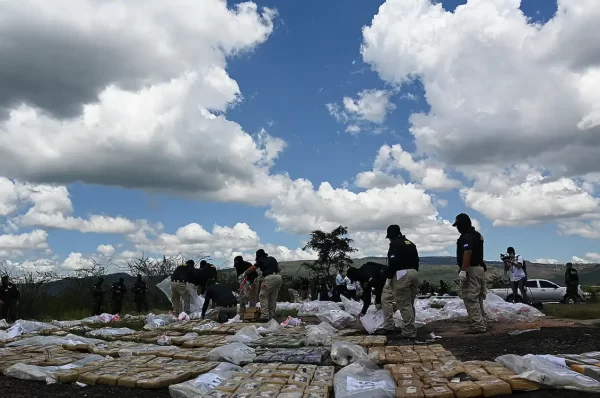 Honduras y Colombia darán nuevo rumbo a la estrategia de lucha contra el narcotráfico