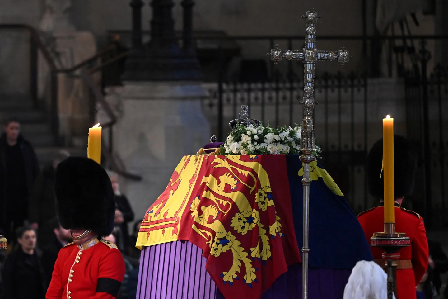 Decenas de mandatarios y líderes mundiales llegan a Londres para funeral de la reina Isabel II