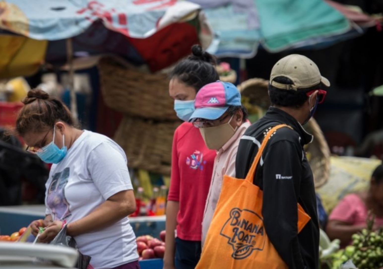 Escasez de ventas afecta a la economía informal en Honduras