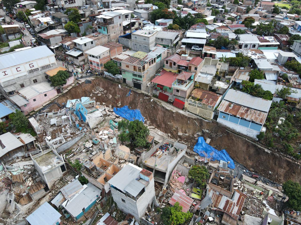 Varias colonias de la capital son declaradas “zona de desastre” por falla geológica
