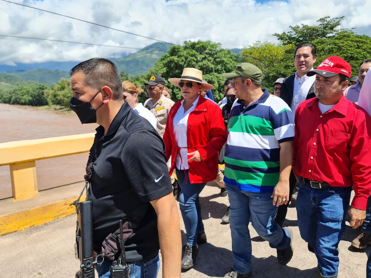 Presidenta Castro se moviliza a zonas afectadas por lluvias y ordena agilizar ayudas