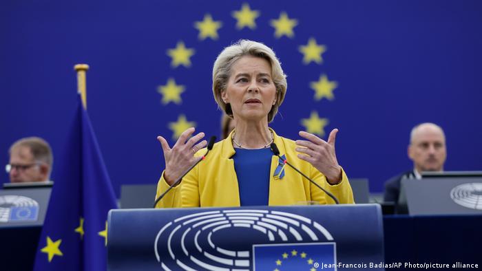 UE quiere establecer tribunal especial para juzgar crímenes de Rusia en Ucrania