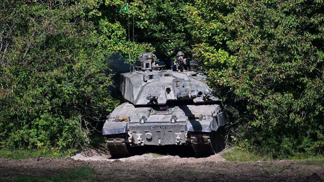 El Reino Unido anuncia planes de suministrar tanques a Ucrania