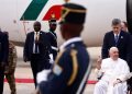 El papa Francisco llegó al Congo y se reunirá con el presidente del país en su primera actividad oficial