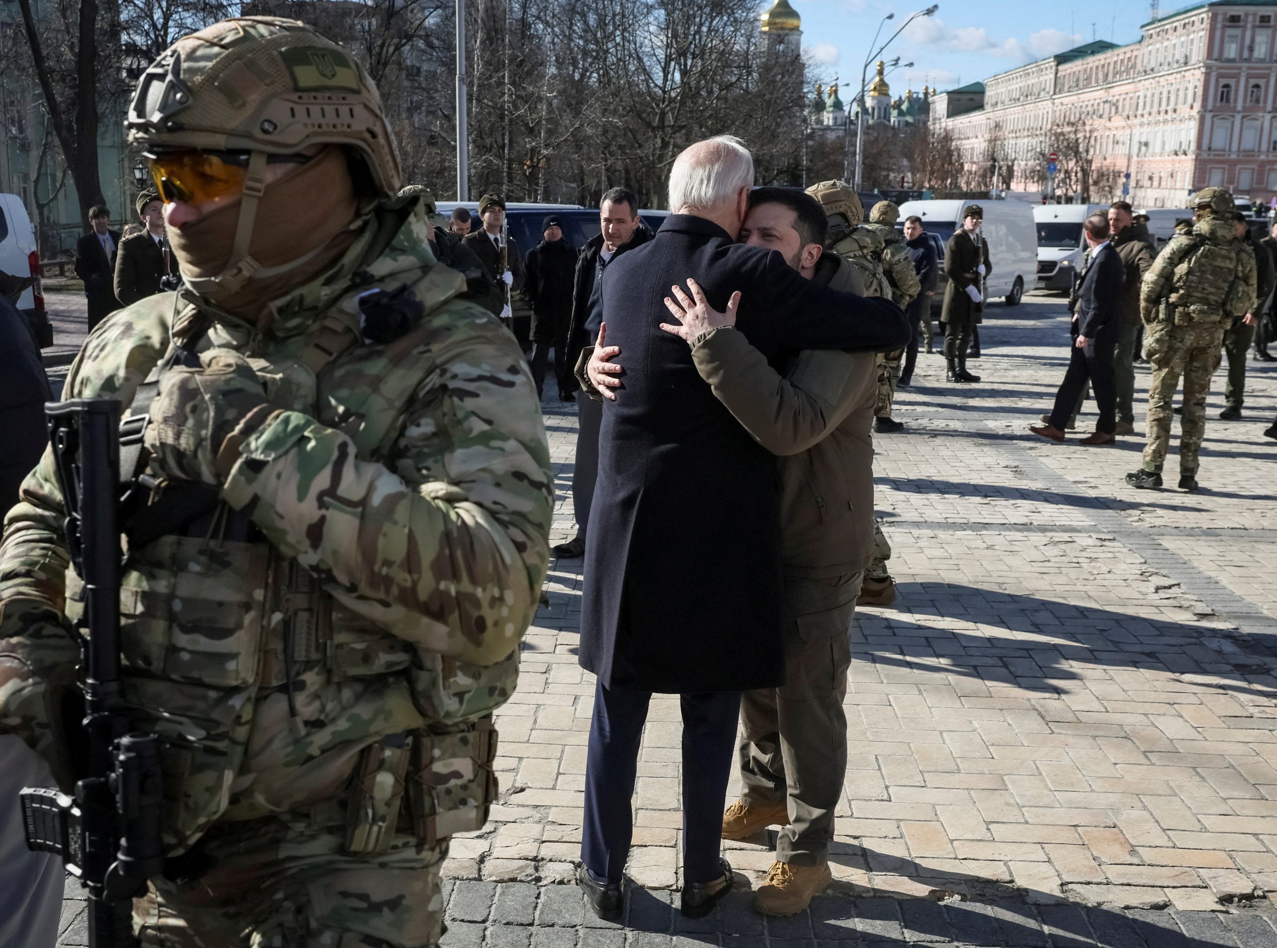 Biden visitó Kiev, prometió más ayuda militar y dejó un mensaje de apoyo: “Ucrania resiste
