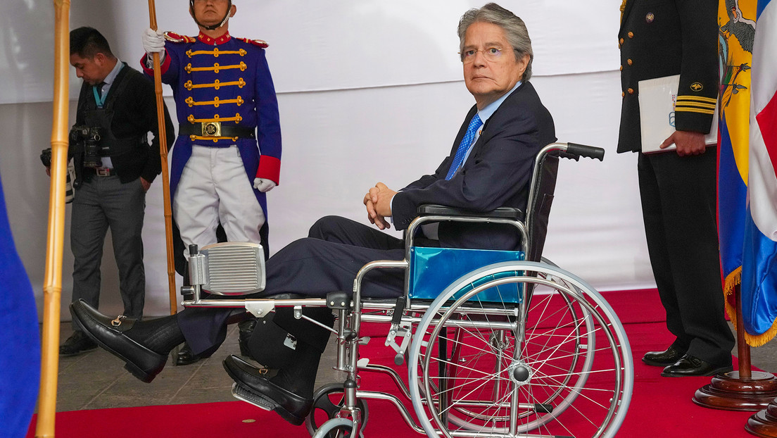 Legisladores de Ecuador presentan la solicitud de juicio político contra presidente Lasso