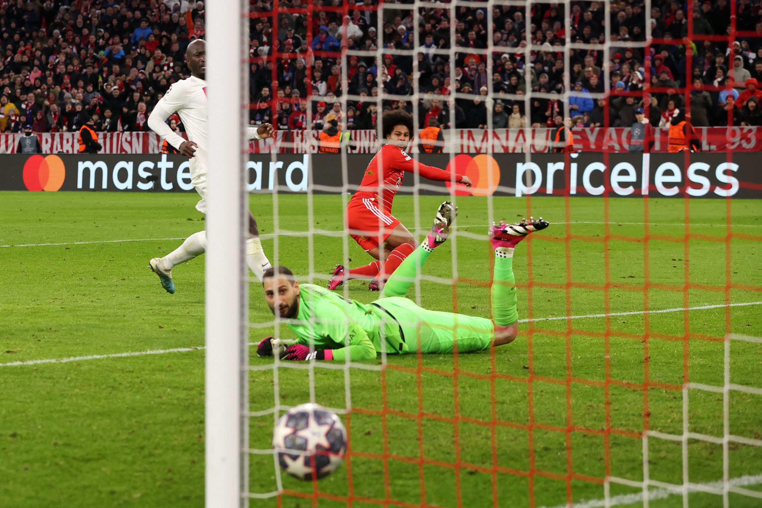 Nuevo fracaso de PSG: Bayern Múnich lo eliminó de la Champions League