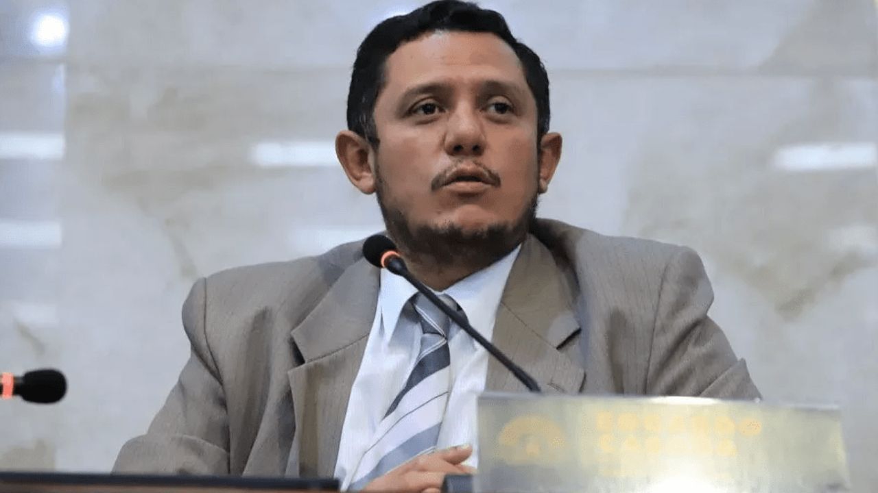 Diputado de LIBRE pide inhabilitar a su compañero Edgardo Casaña por sentencia firme de la CSJ